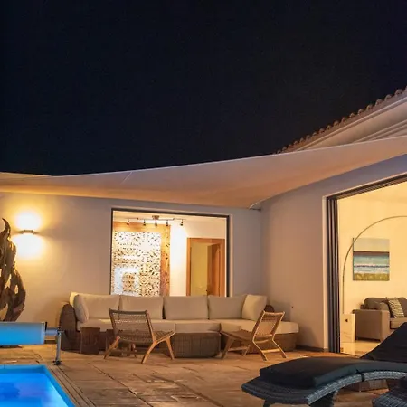 Villa Casa Mila With Heated Pool In El Roque *